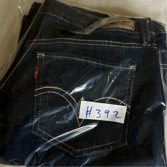 Levis 518 superlow bootcut  Size 13M/31 Color Blue for women’s - Picture 16 of 16
